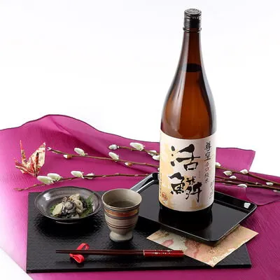 日本酒 純米酒 三河湾でとれた魚介類と飲みたい 清酒 辛口純米 活鱗 1．8L 山崎合資会社 愛知県